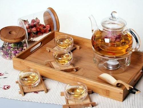 关于茶具,更中意白瓷茶具与玻璃茶具